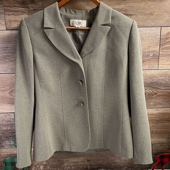 LeSuit , 2 pc Pantsuit, Size 8P, Gray - Picture 1 of 14